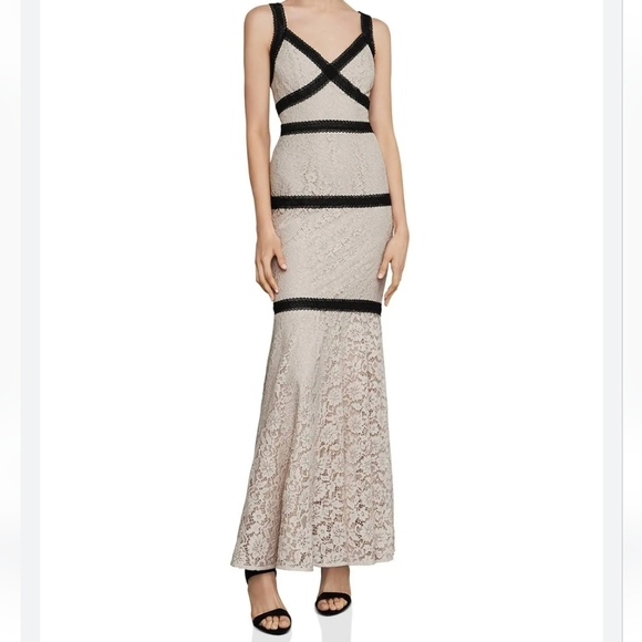 BCBGMaxAzria Dresses & Skirts - BCBGMAXAZRIA Bare Lace Dress with Black Accents